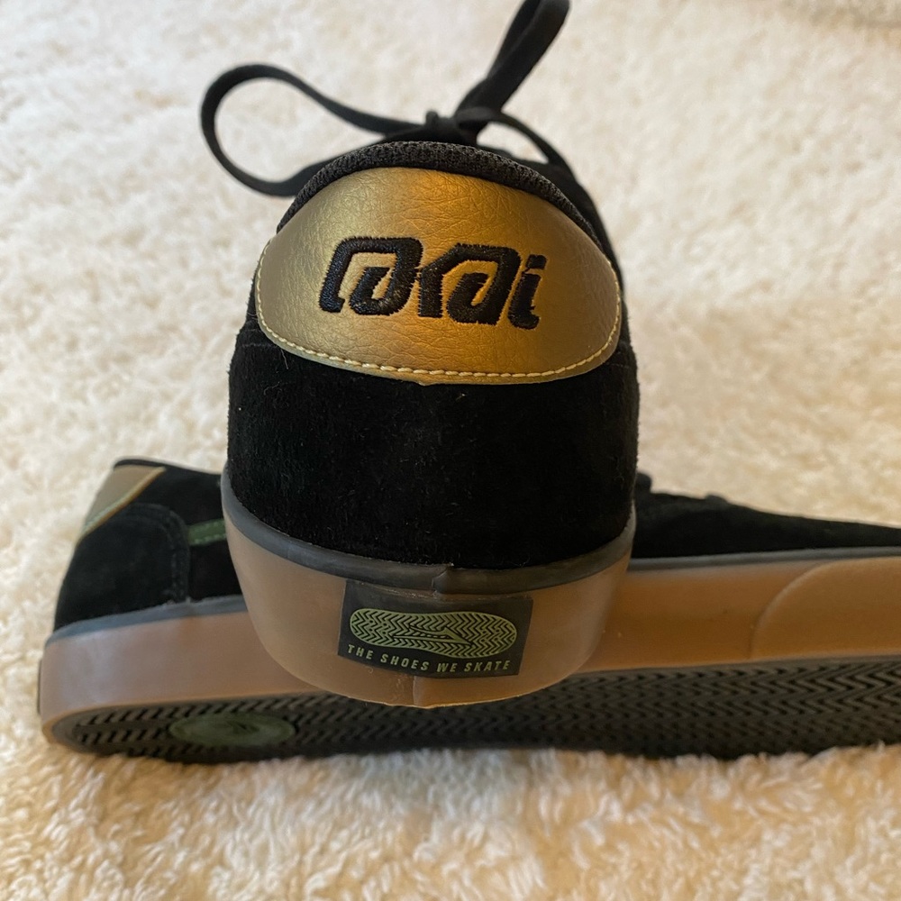 Lakai Men’s skate shoes Pico size 11